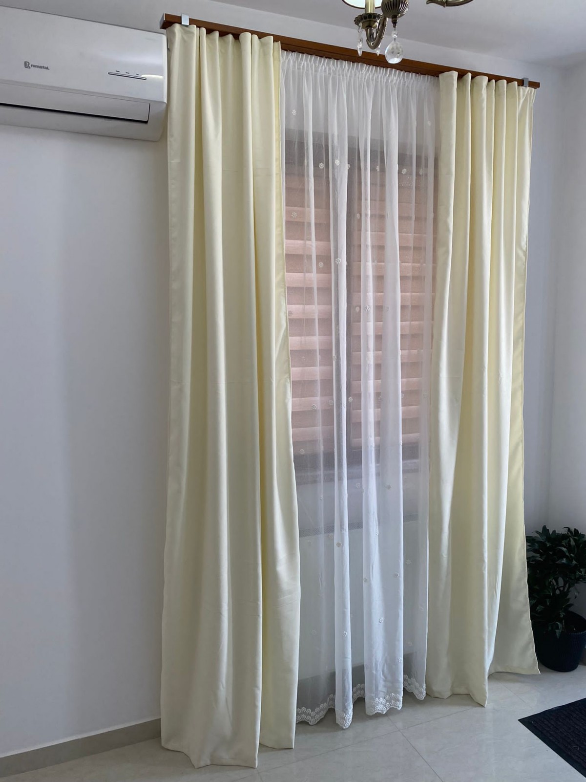 Draperie cream imagine 1