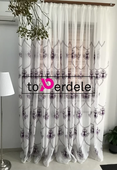 poze Perdea de in alb model baroc mov