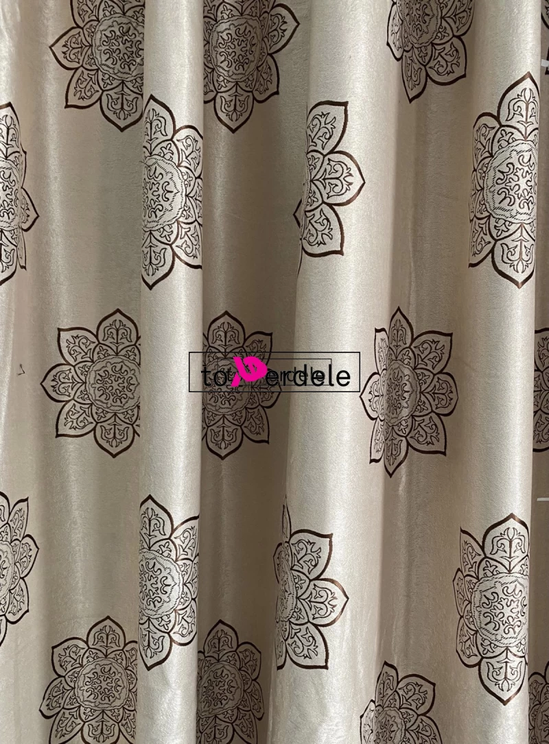 Draperie cream model flori maro imagine 3